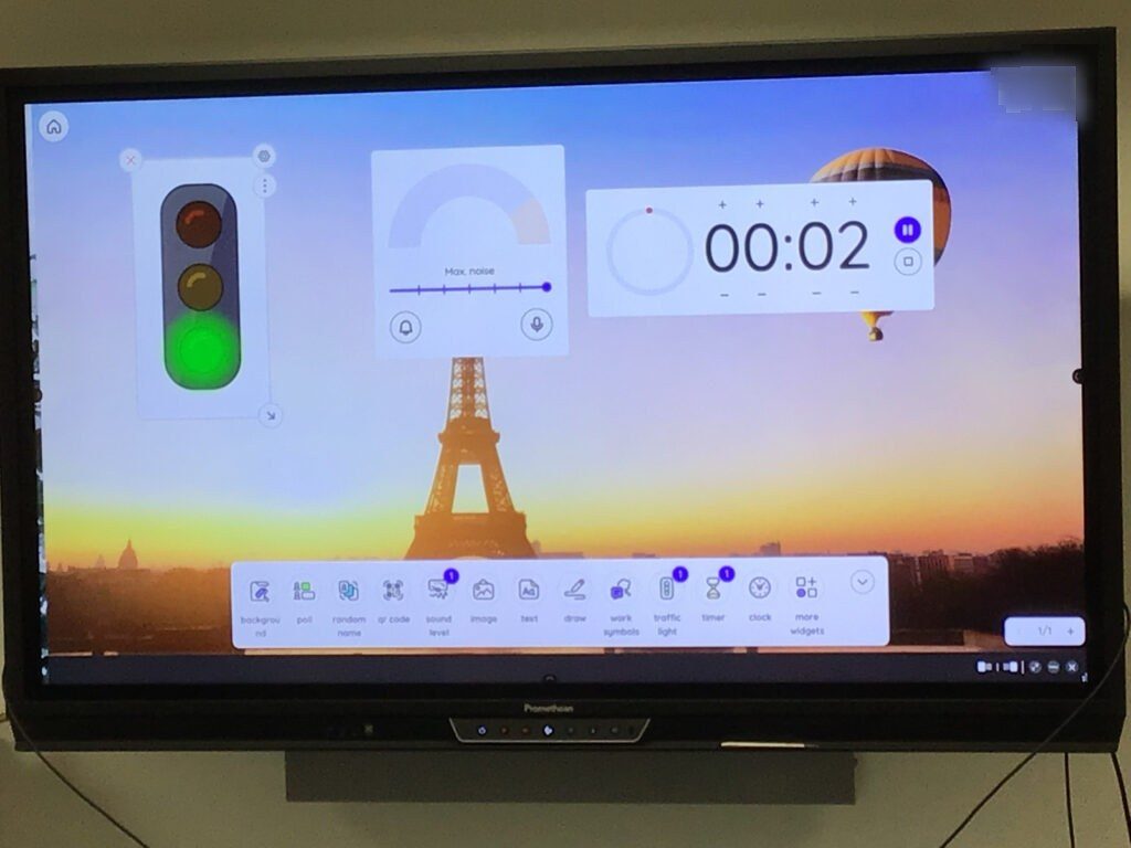 Unser Classroom Screen mit einer Lautstärke Ampel, einenm Timer und beim Lautstärkepegelmesser